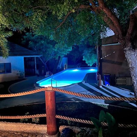 Lunar Dive Resort: Bamboo Villas Kubu Εξωτερικό φωτογραφία