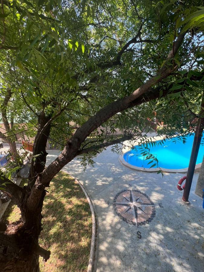 Lunar Dive Resort: Bamboo Villas Kubu Εξωτερικό φωτογραφία
