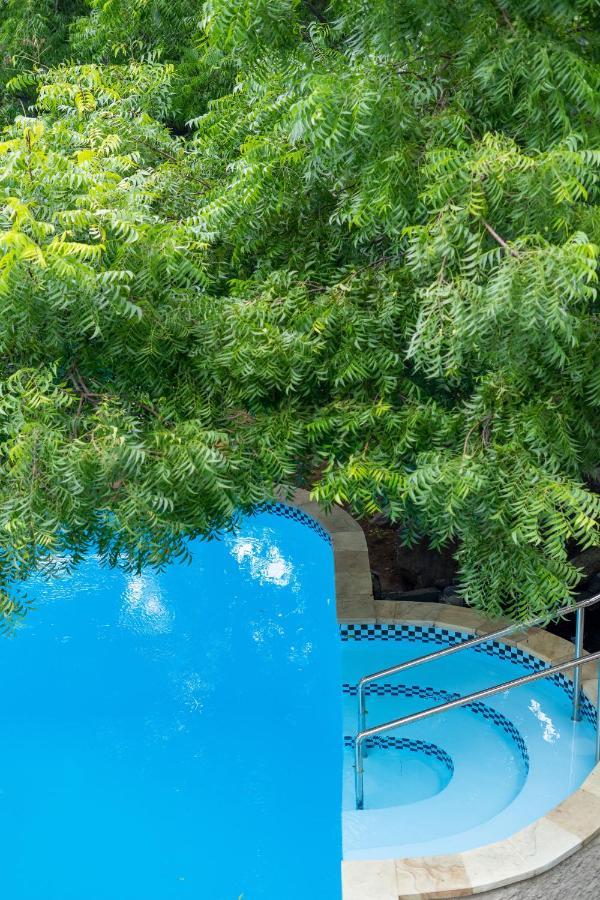 Lunar Dive Resort: Bamboo Villas Kubu Εξωτερικό φωτογραφία