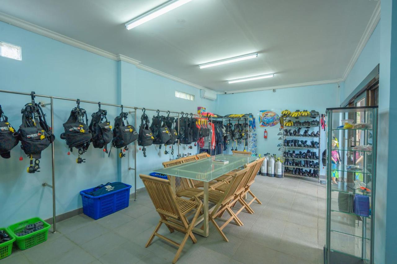 Lunar Dive Resort: Bamboo Villas Kubu Εξωτερικό φωτογραφία