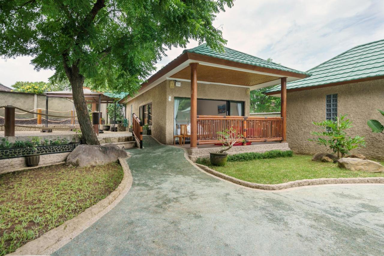 Lunar Dive Resort: Bamboo Villas Kubu Εξωτερικό φωτογραφία