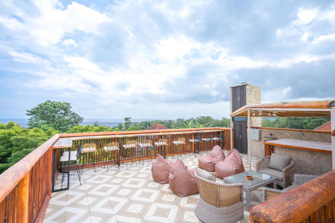 Lunar Dive Resort: Bamboo Villas Kubu Εξωτερικό φωτογραφία